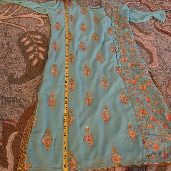 Gharar style salwar kamiz - Picture 5 of 5